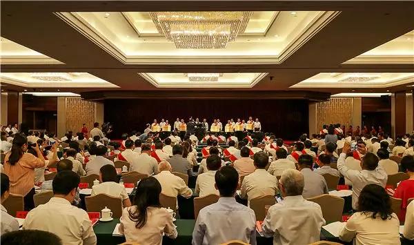 1563843381262160.jpg 全國構建和諧勞動關系先進表彰會現場.jpg