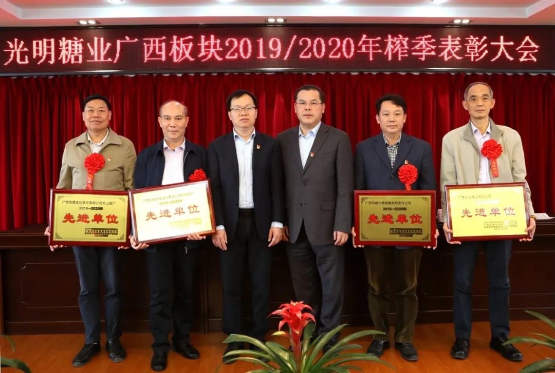 1587880721177639.jpg 111587813961_.pic_hd.jpg