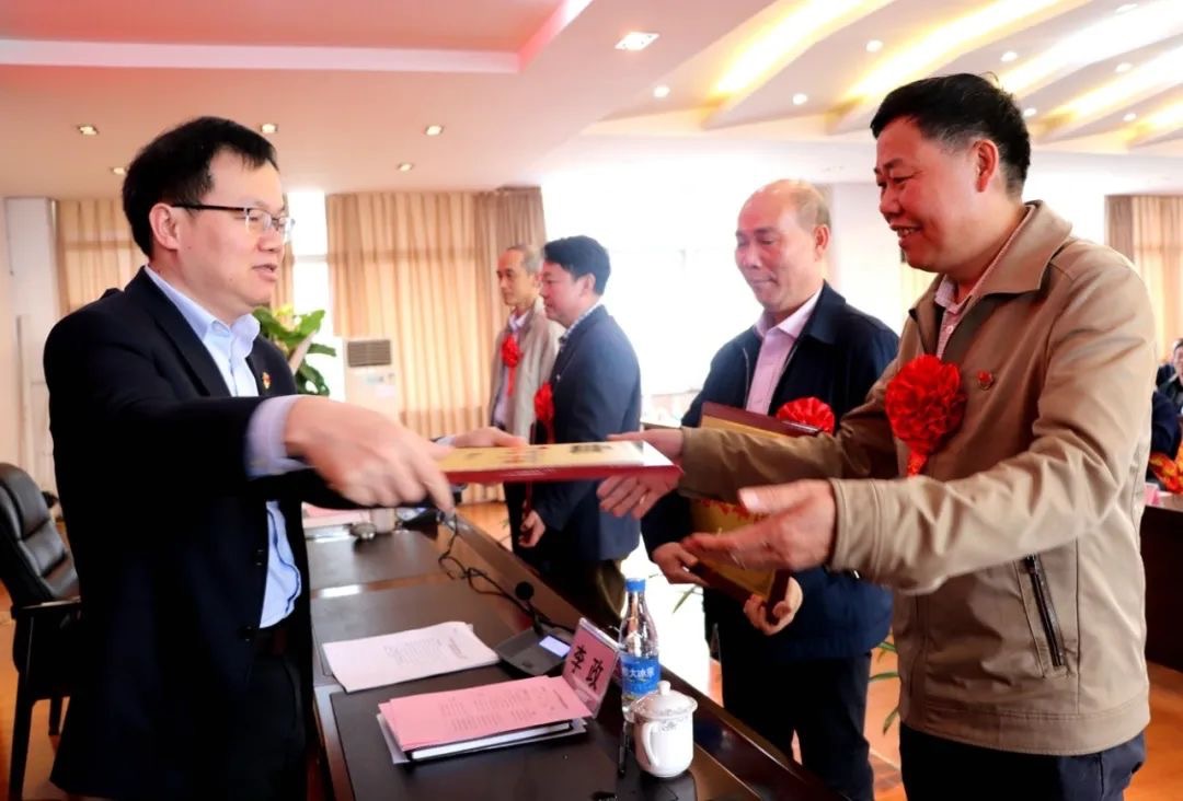 1587880721177948.jpg 121587813970_.pic_hd.jpg